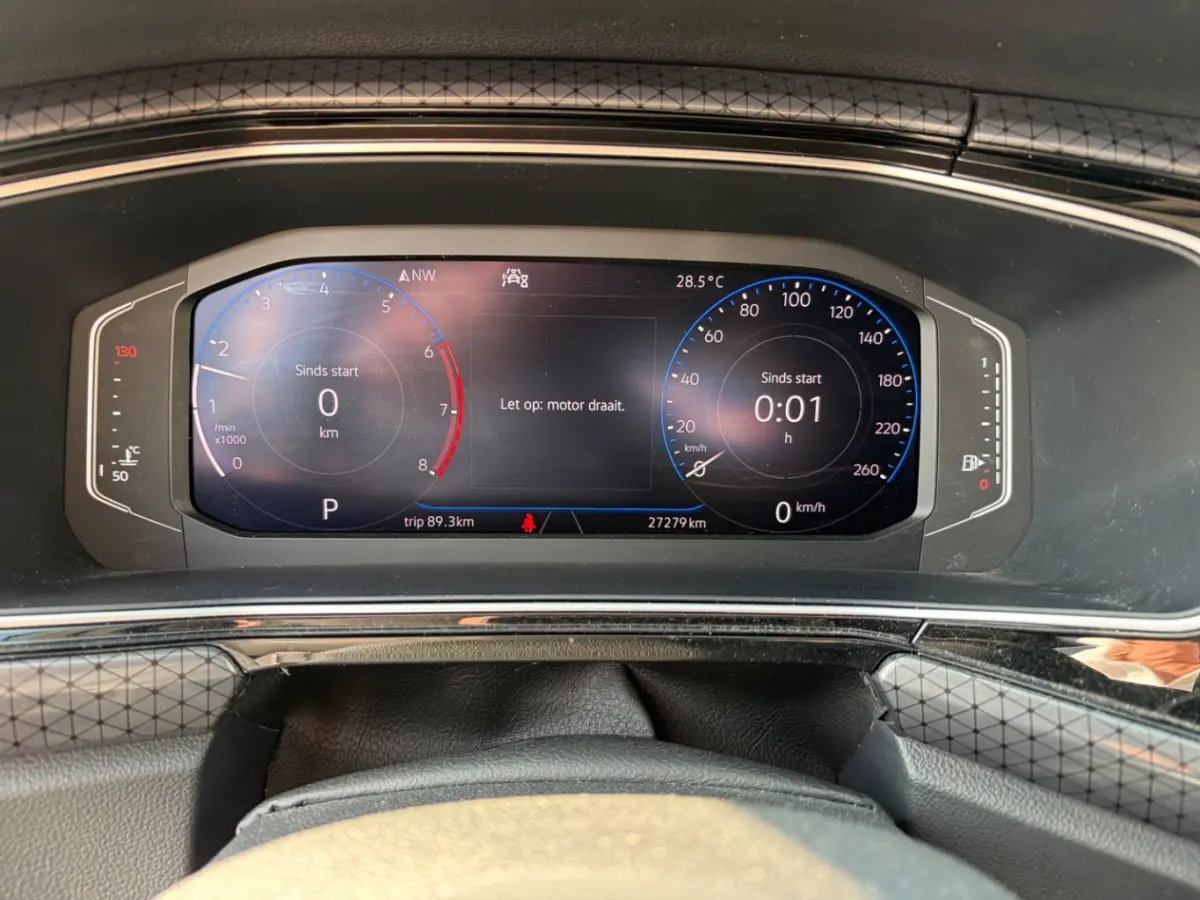 1.0 TSI 110 pk Style | Trekhaak | Parkeersensoren | Navigatie | Apple Carplay | Adaptive cruise control | A-uitrij camera |