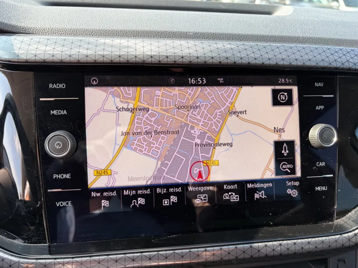 1.0 TSI 110 pk Style | Trekhaak | Parkeersensoren | Navigatie | Apple Carplay | Adaptive cruise control | A-uitrij camera |