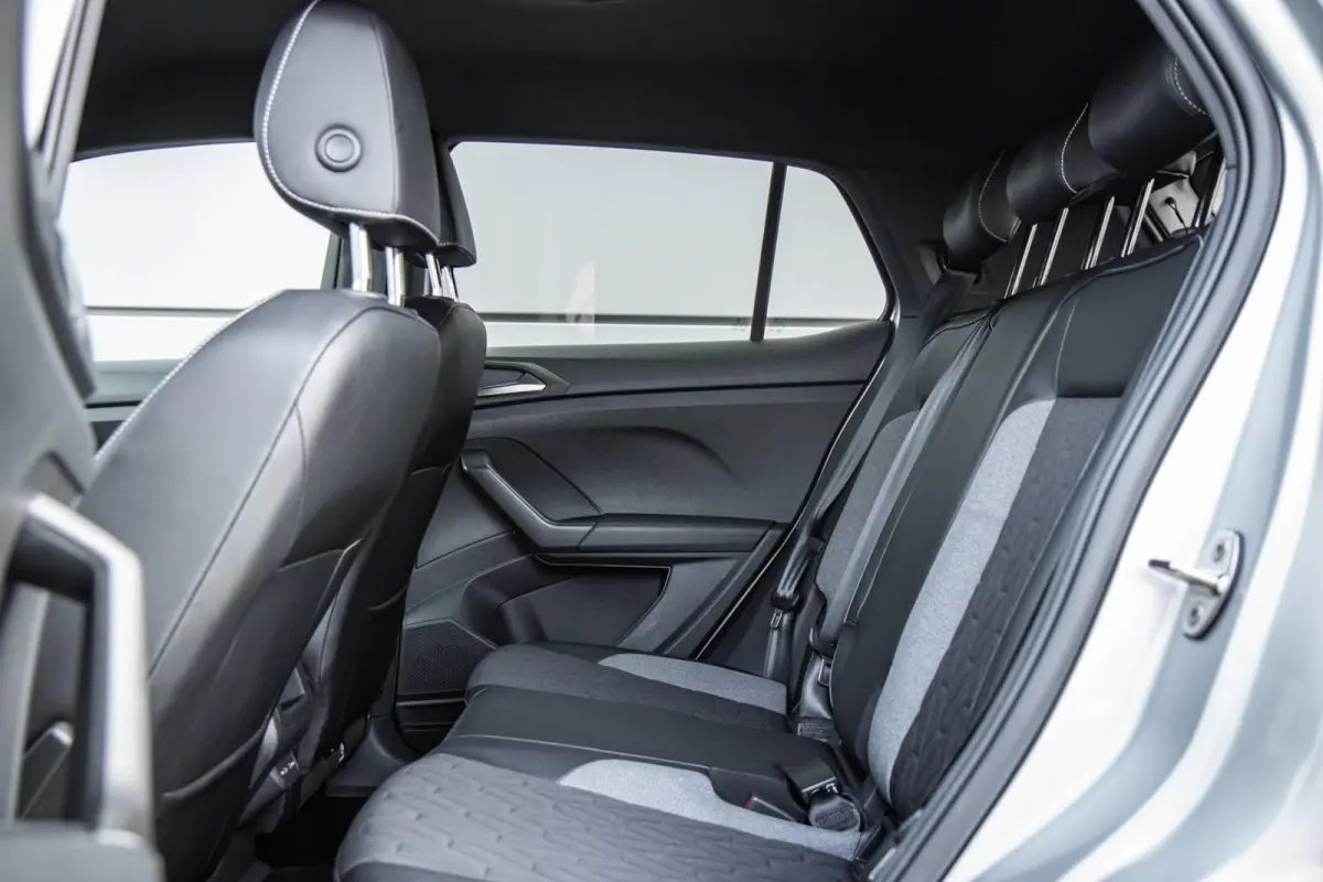1.0 TSI 115pk DSG Life Edition | Trekhaak Afneembaar | Stoelverwarming | Navigatie | Parkeersensoren | 17'' Velgen