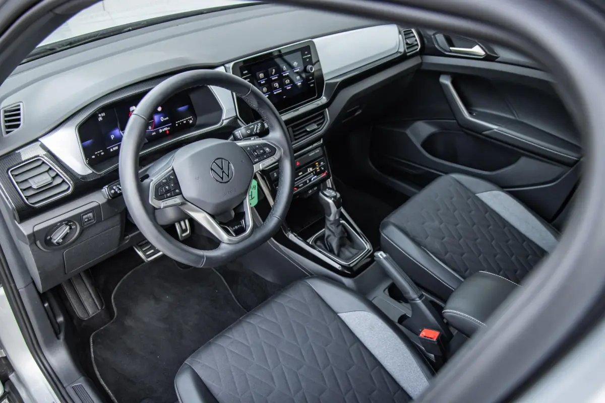 1.0 TSI 115pk DSG Life Edition | Trekhaak Afneembaar | Stoelverwarming | Navigatie | Parkeersensoren | 17'' Velgen