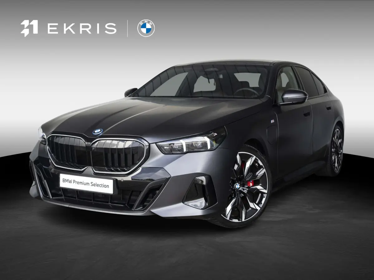 550e xDrive | M Sportpakket Pro | Comfort Access | Driving Assistant Plus | Bowers & Wilkins | Glazen Panoramadak | 21 inch | Trekhaak