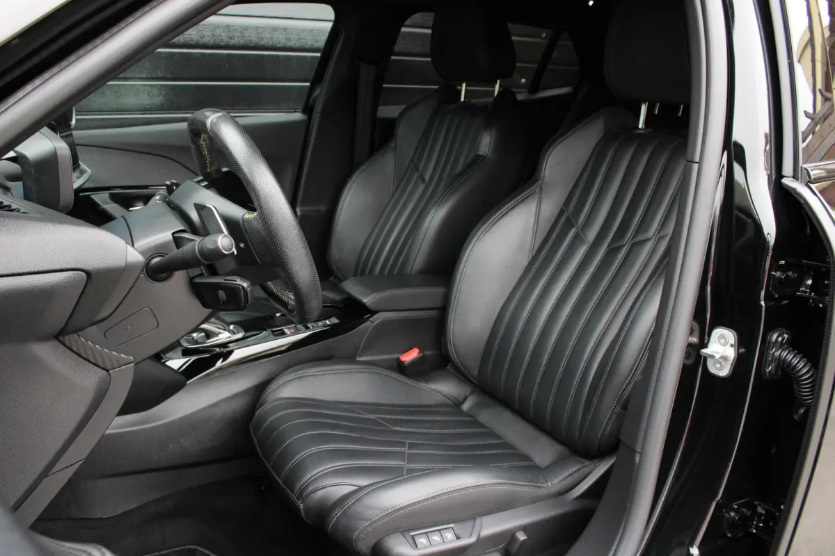 1.2 PureTech GT LEDER | MASSAGE | STOELVERWARMING