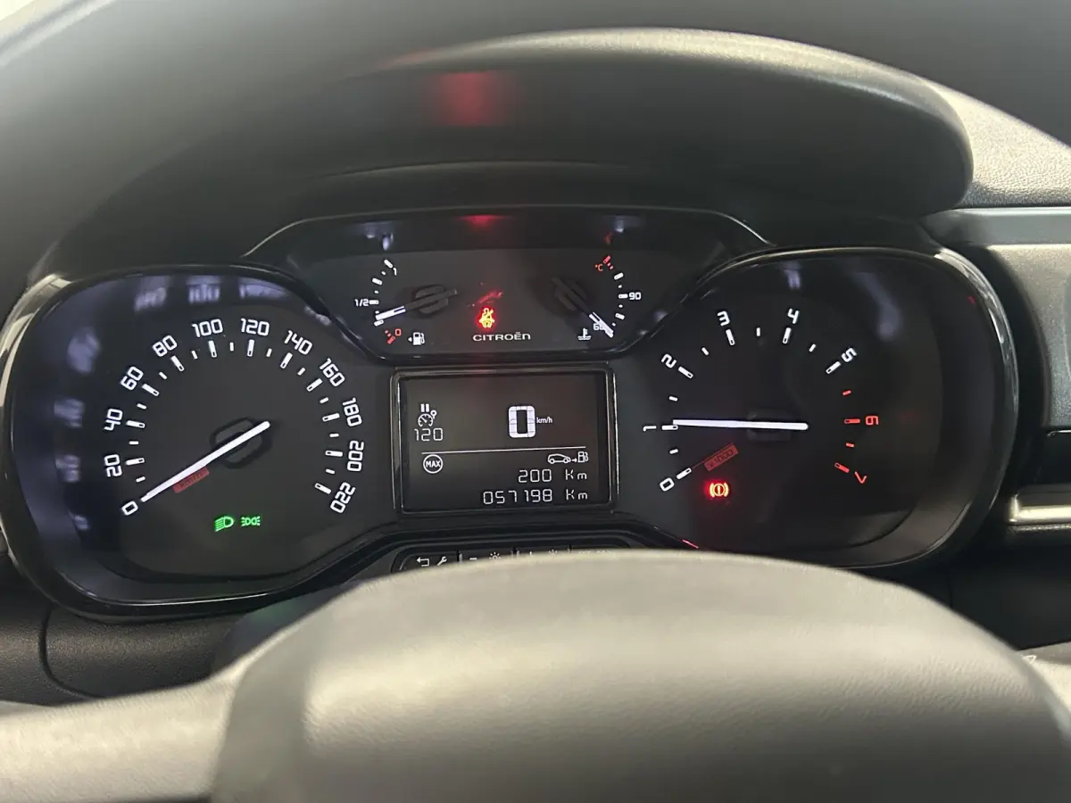 1.2 PureTech Feel | Navigatie | Climate control | Apple Carplay/Android Auto