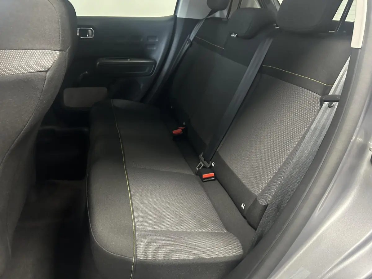 1.2 PureTech Feel | Navigatie | Climate control | Apple Carplay/Android Auto