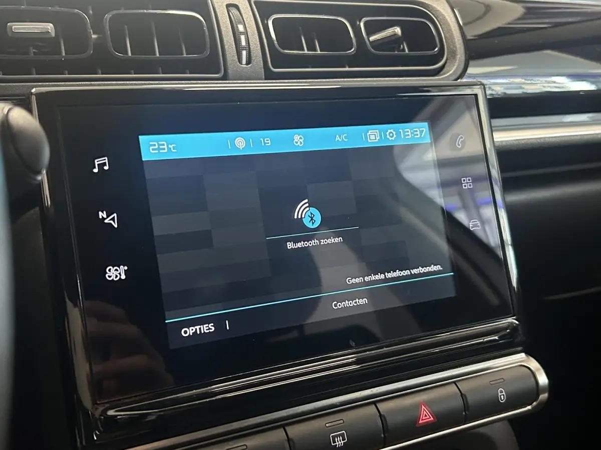 1.2 PureTech Feel | Navigatie | Climate control | Apple Carplay/Android Auto