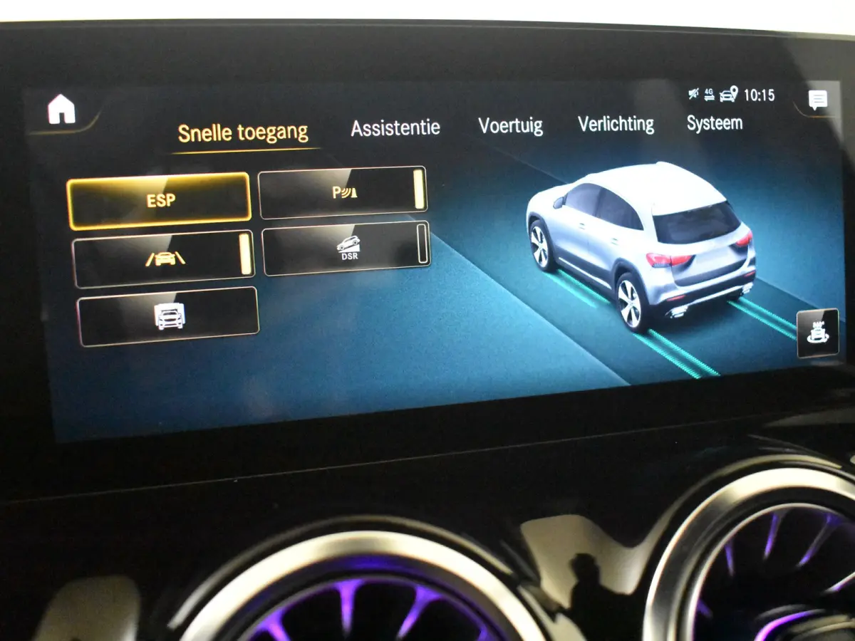 250 4MATIC AMG Line l Pano Dak l Leder/Alcantara l Trekhaak l Dodehoek Detectie l AMG l Sfeerverlichting l