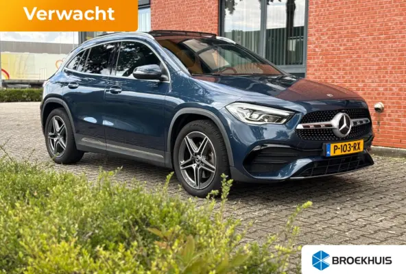 250 4MATIC AMG Line l Pano Dak l Leder/Alcantara l Trekhaak l Dodehoek Detectie l AMG l Sfeerverlichting l