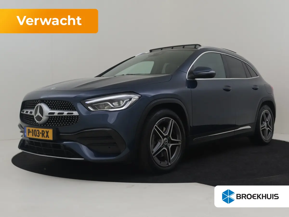 250 4MATIC AMG Line l Pano Dak l Leder/Alcantara l Trekhaak l Dodehoek Detectie l AMG l Sfeerverlichting l