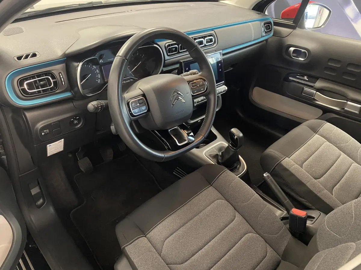 1.2 PureTech Feel | Navigatie | Parkeerhulp | Cruise Control | Apple CarPlay/Android Auto