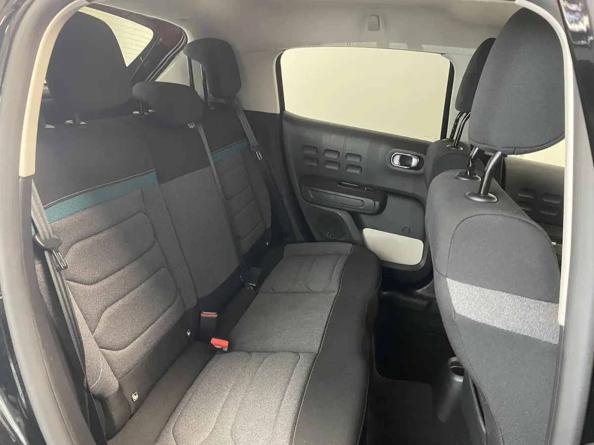 1.2 PureTech Feel | Navigatie | Parkeerhulp | Cruise Control | Apple CarPlay/Android Auto