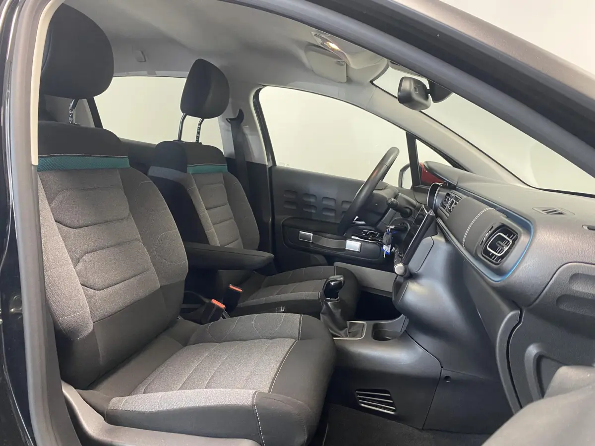 1.2 PureTech Feel | Navigatie | Parkeerhulp | Cruise Control | Apple CarPlay/Android Auto