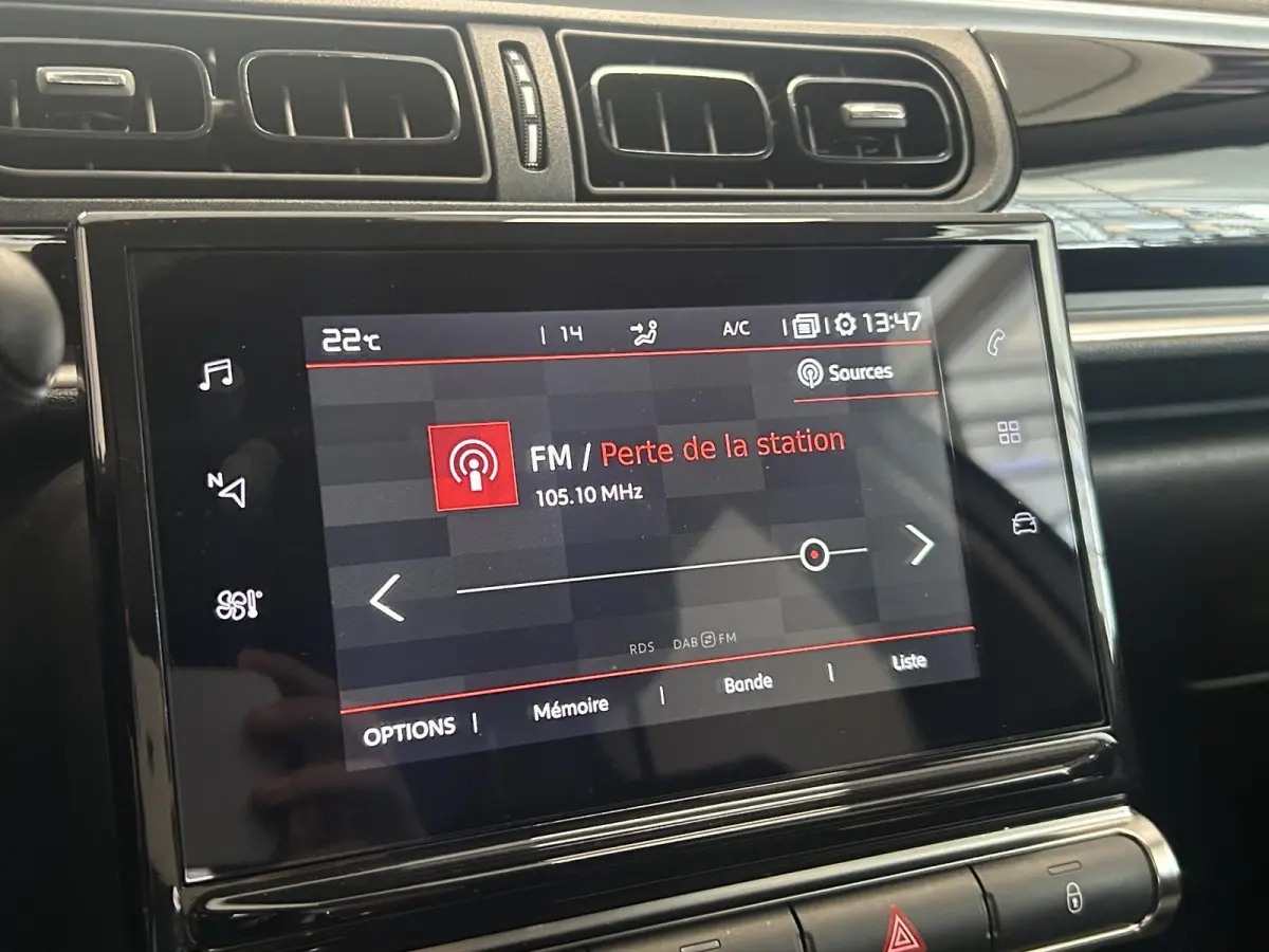 1.2 PureTech Feel | Navigatie | Parkeersensoren | Apple Carplay/Android Auto