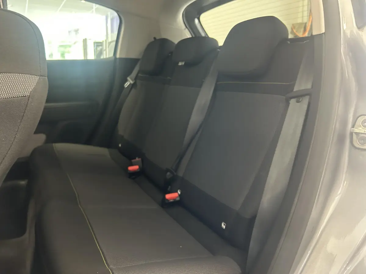 1.2 PureTech Feel | Navigatie | Parkeersensoren | Apple Carplay/Android Auto