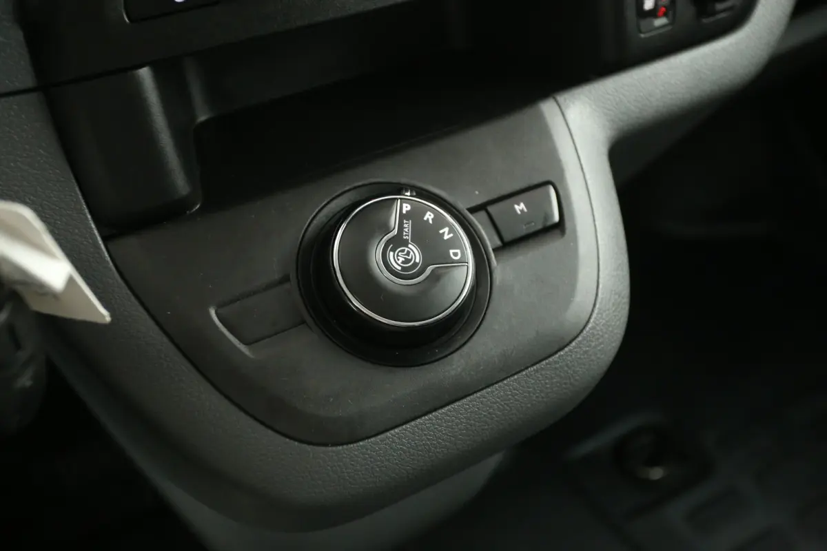 Peugeot Expert 2.0 BlueHDI L3H1 | Marge | Automaat | Clima | Cruise | Camera | 3 Zits | Carplay | 2xSchuifdeur | Parkeersens.