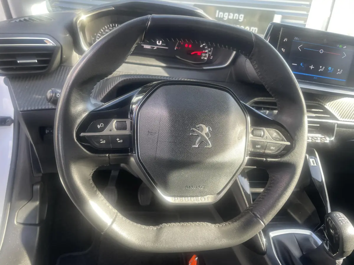 1.2 PureTech Active Pack | Airco | Cruise Control | Apple Carplay/ Android Auto |