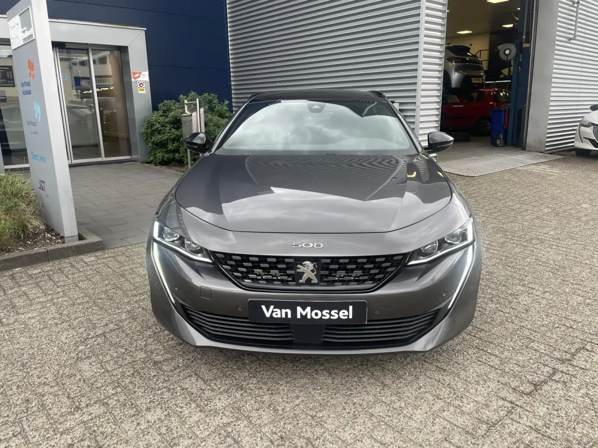 1.6 HYbrid 225 GT