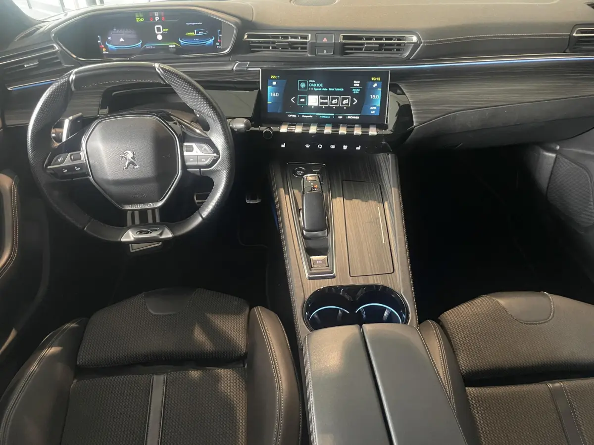 1.6 HYbrid 225 GT