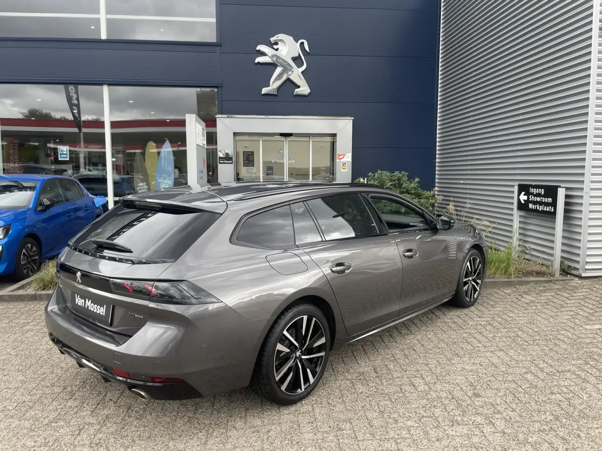 1.6 HYbrid 225 GT