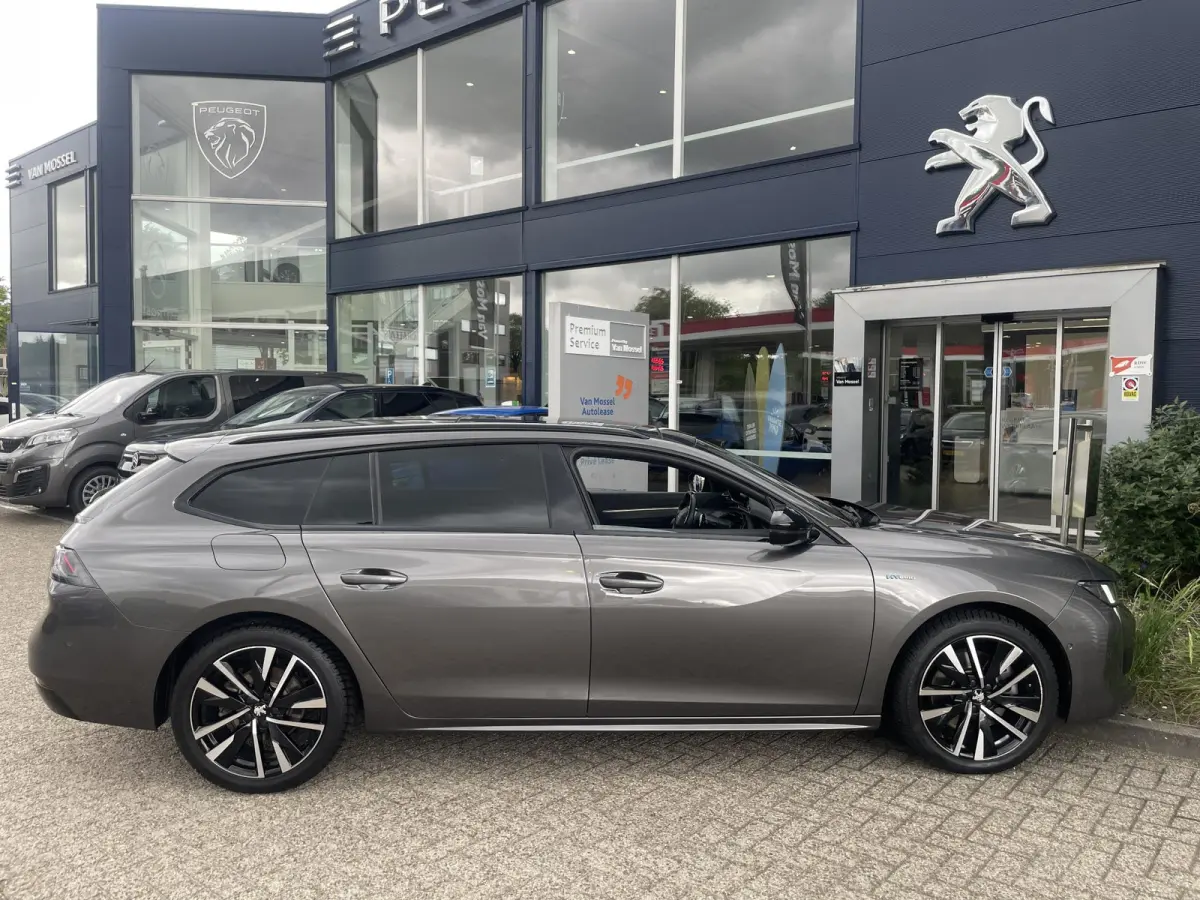 1.6 HYbrid 225 GT
