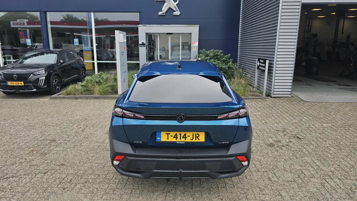 1.6 HYbrid GT 225 EAT8 First Edition | Navigatie | Alcantara | Camera