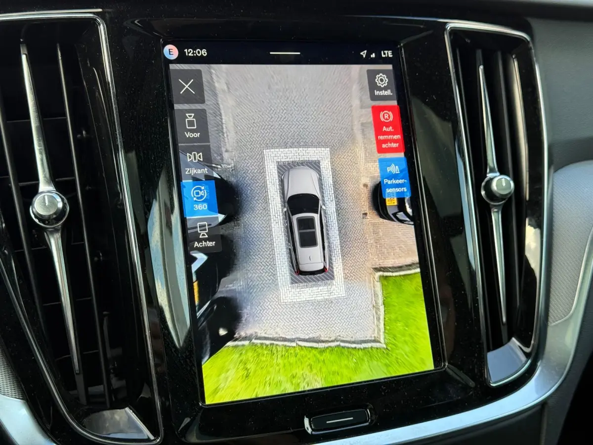 T8 Plug-in hybrid AWD Plus Dark | Panoramadak | Trekhaak | T8 Performance Edition | 60 Graden Camera | Harman / Kardon |