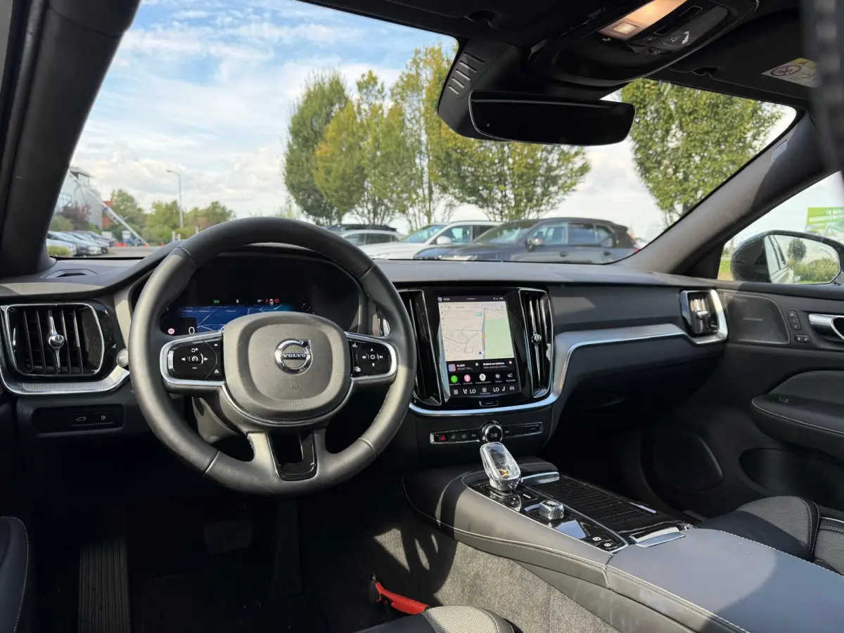 T8 Plug-in hybrid AWD Plus Dark | Panoramadak | Trekhaak | T8 Performance Edition | 60 Graden Camera | Harman / Kardon |