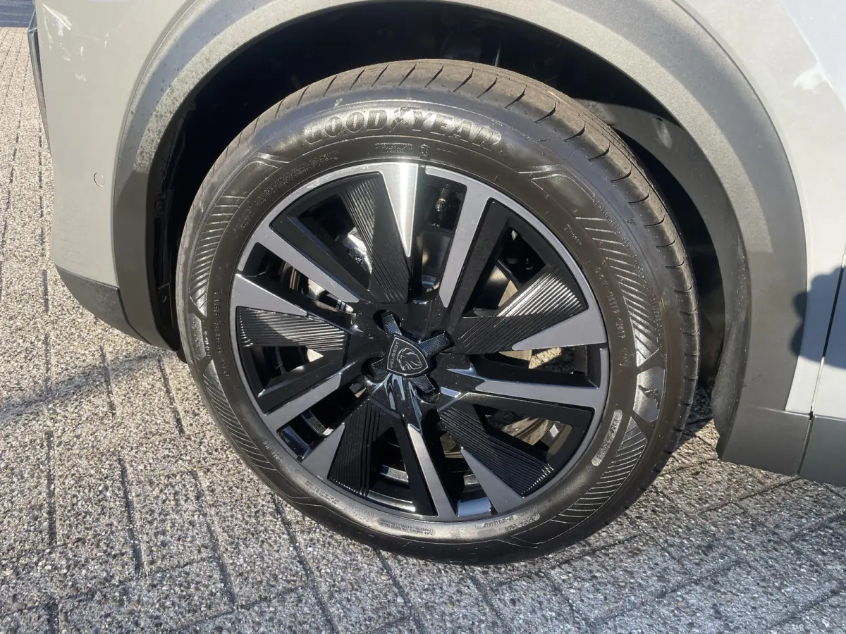 1.2 Hybrid 145 GT