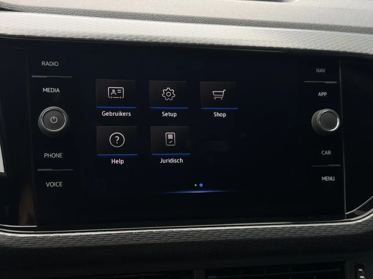 1.0 TSI DSG AUT. 110PK R-Line | ADAPT.CRUISE | CAM | CARPLAY | NAV | PDC | LED | DIGI.DASH | STOELVERW. | SPORTSTOELEN | 18" LMV