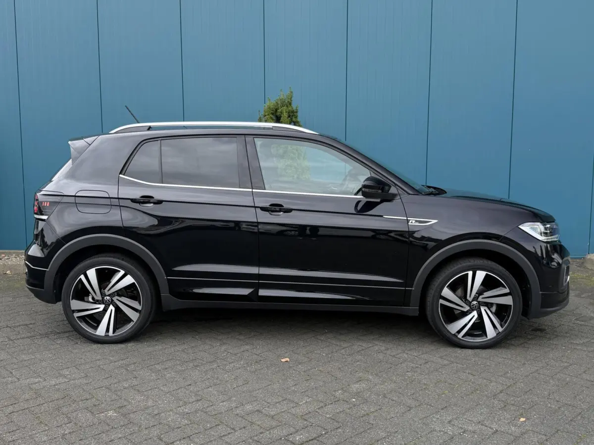 1.0 TSI DSG AUT. 110PK R-Line | ADAPT.CRUISE | CAM | CARPLAY | NAV | PDC | LED | DIGI.DASH | STOELVERW. | SPORTSTOELEN | 18" LMV