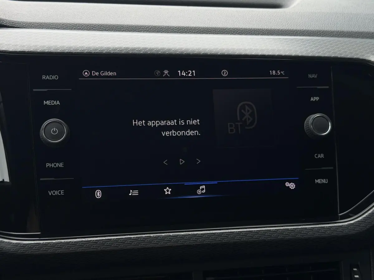 1.0 TSI DSG AUT. 110PK R-Line | ADAPT.CRUISE | CAM | CARPLAY | NAV | PDC | LED | DIGI.DASH | STOELVERW. | SPORTSTOELEN | 18" LMV