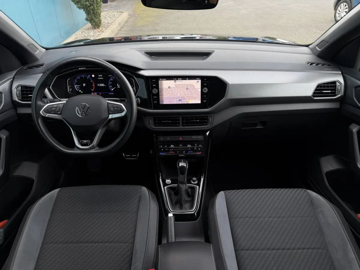 1.0 TSI DSG AUT. 110PK R-Line | ADAPT.CRUISE | CAM | CARPLAY | NAV | PDC | LED | DIGI.DASH | STOELVERW. | SPORTSTOELEN | 18" LMV