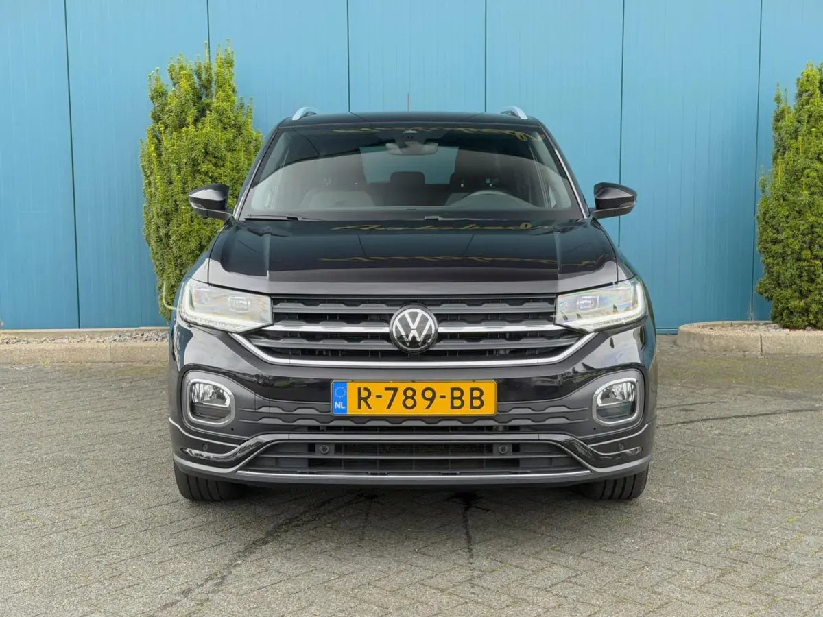 1.0 TSI DSG AUT. 110PK R-Line | ADAPT.CRUISE | CAM | CARPLAY | NAV | PDC | LED | DIGI.DASH | STOELVERW. | SPORTSTOELEN | 18" LMV