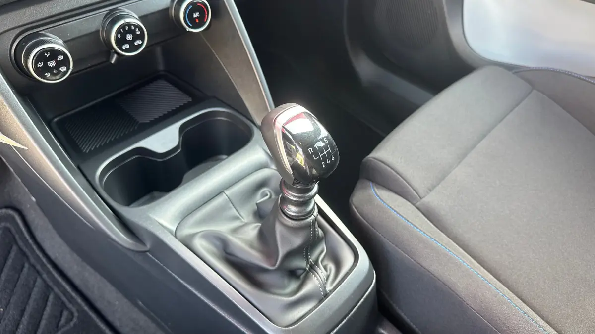 1.2 Turbo 100pk You | Cruise Control | Airco | Elektrische Ramen Voor | Parkeersensoren Achter | Lane Assist | Verkeersborden Herkenning | Cruise Control | Airco | Elektrische Ramen Voor | P