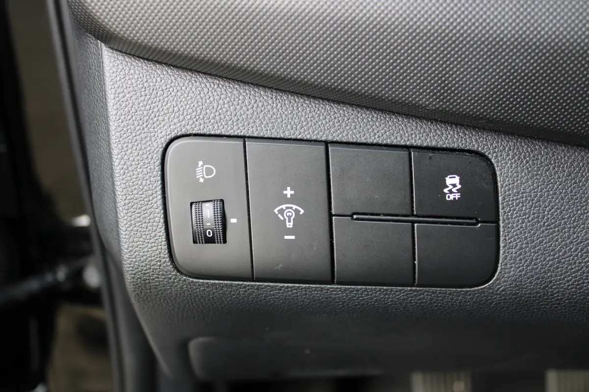 1.0i Comfort | Airco | Apple Carplay/Android Auto|telefoonintegratie premium | Cruisecontrol standaard