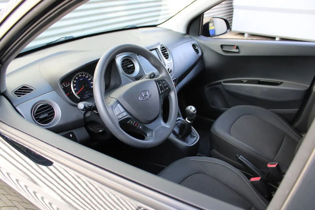 1.0i Comfort | Airco | Apple Carplay/Android Auto|telefoonintegratie premium | Cruisecontrol standaard