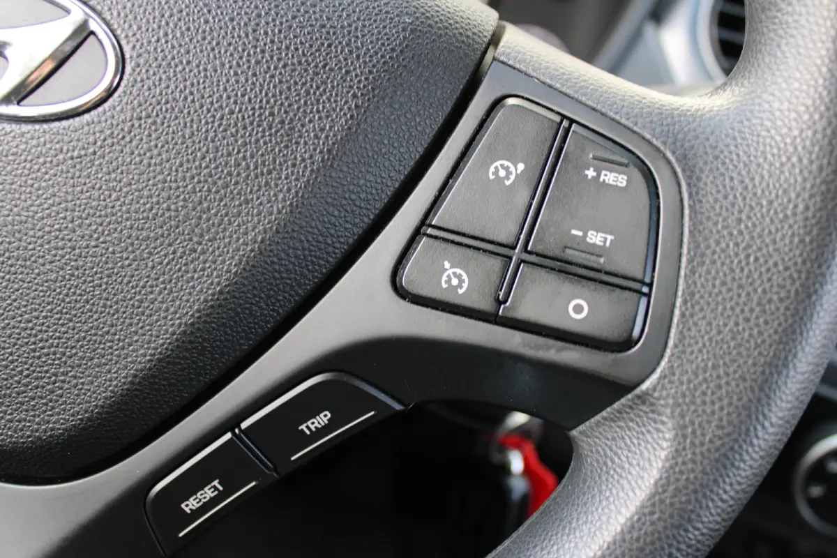 1.0i Comfort | Airco | Apple Carplay/Android Auto|telefoonintegratie premium | Cruisecontrol standaard