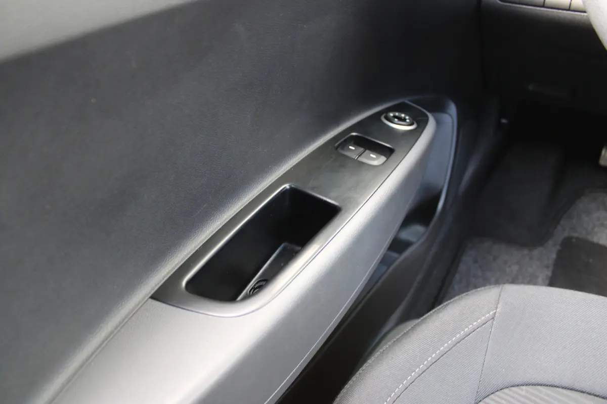 1.0i Comfort | Airco | Apple Carplay/Android Auto|telefoonintegratie premium | Cruisecontrol standaard