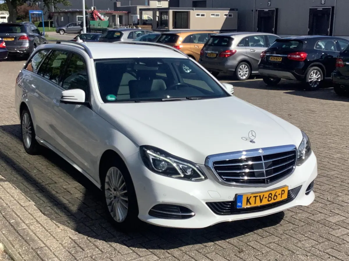 200 Ambition Elegance automaat, rondom camera, led, distronic, zeer compleet