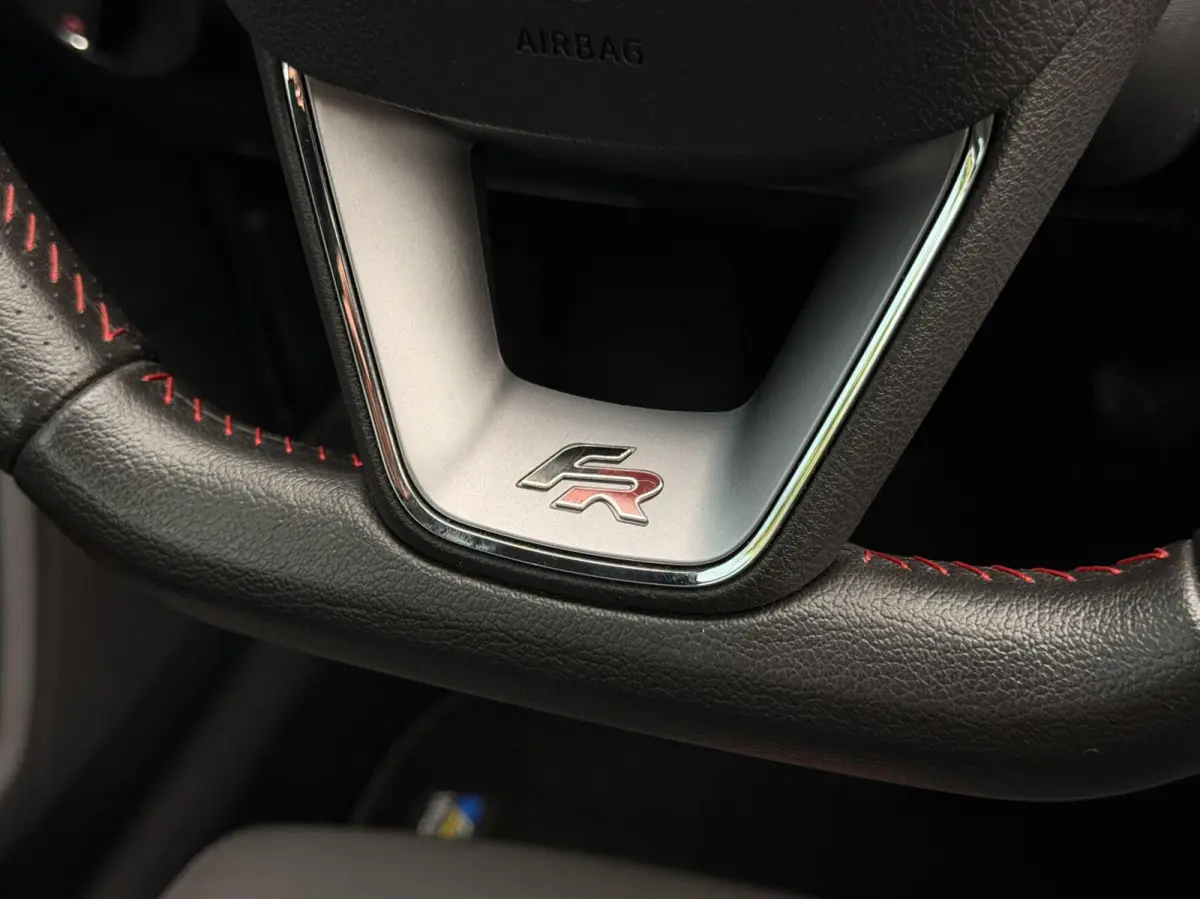 1.0 TSI FR Business Intense CARPLAY | CAM | 18"LMV | CRUISE | NAV | CAM | PDC | NAP | 1'EIG