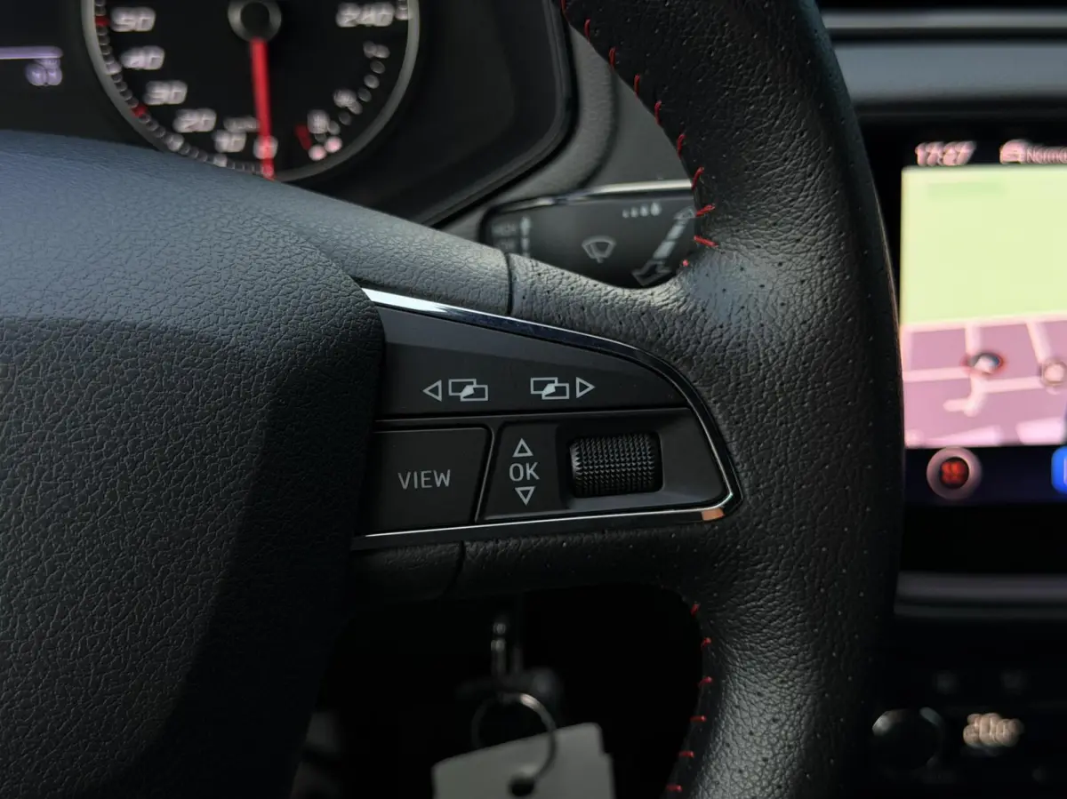 1.0 TSI FR Business Intense CARPLAY | CAM | 18"LMV | CRUISE | NAV | CAM | PDC | NAP | 1'EIG