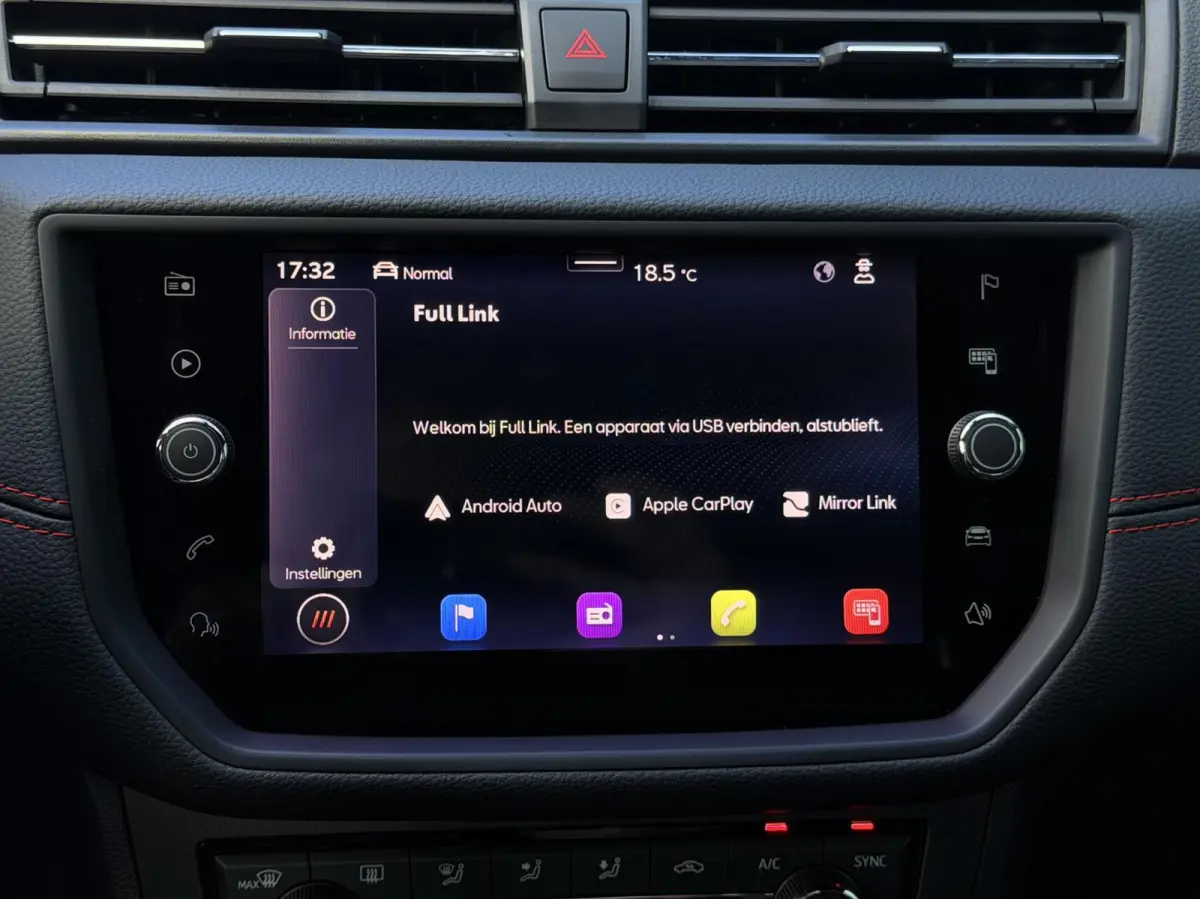 1.0 TSI FR Business Intense CARPLAY | CAM | 18"LMV | CRUISE | NAV | CAM | PDC | NAP | 1'EIG