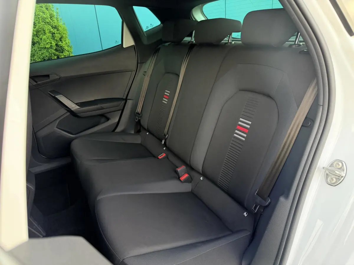 1.0 TSI FR Business Intense CARPLAY | CAM | 18"LMV | CRUISE | NAV | CAM | PDC | NAP | 1'EIG