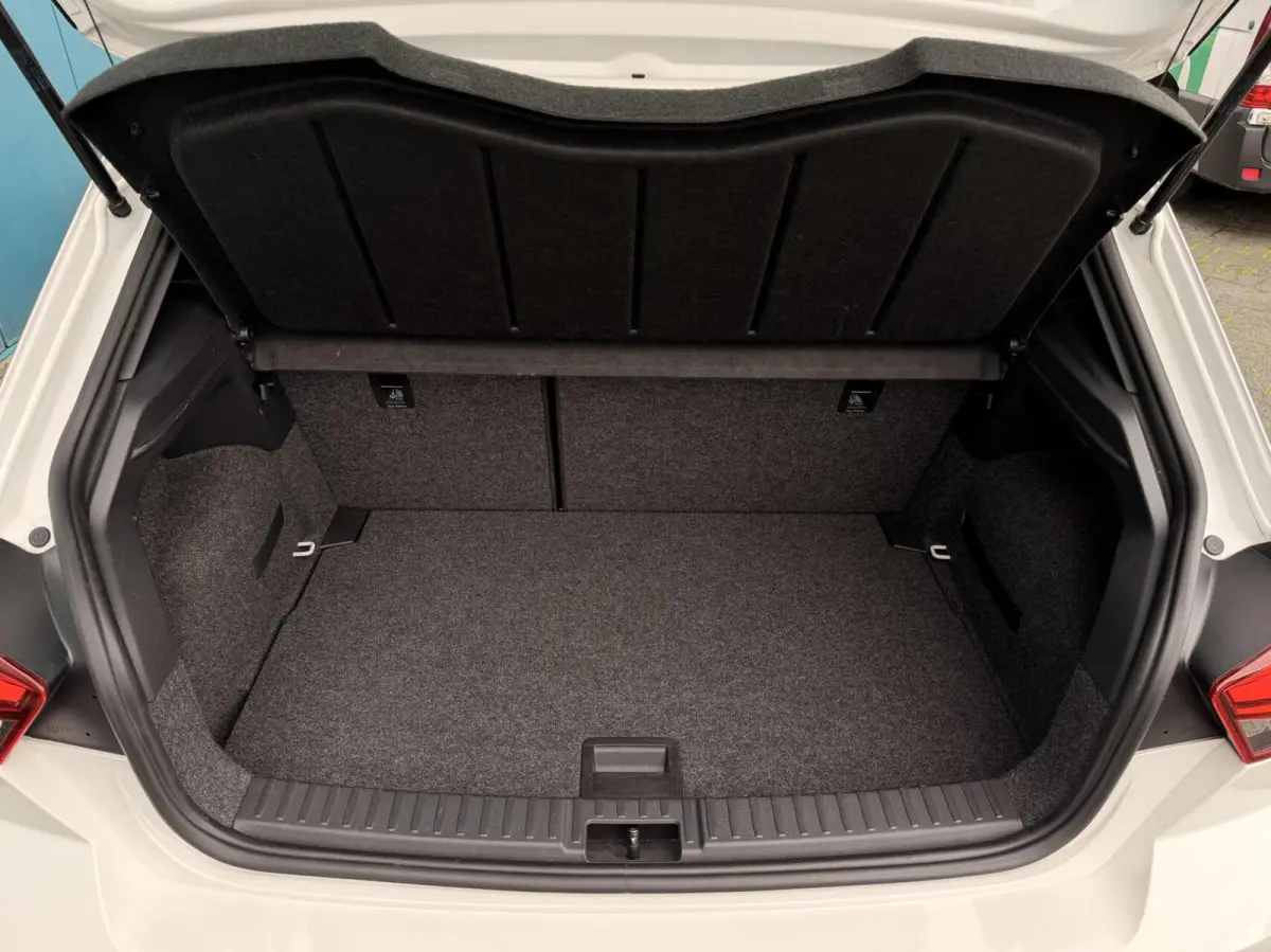 1.0 TSI FR Business Intense CARPLAY | CAM | 18"LMV | CRUISE | NAV | CAM | PDC | NAP | 1'EIG