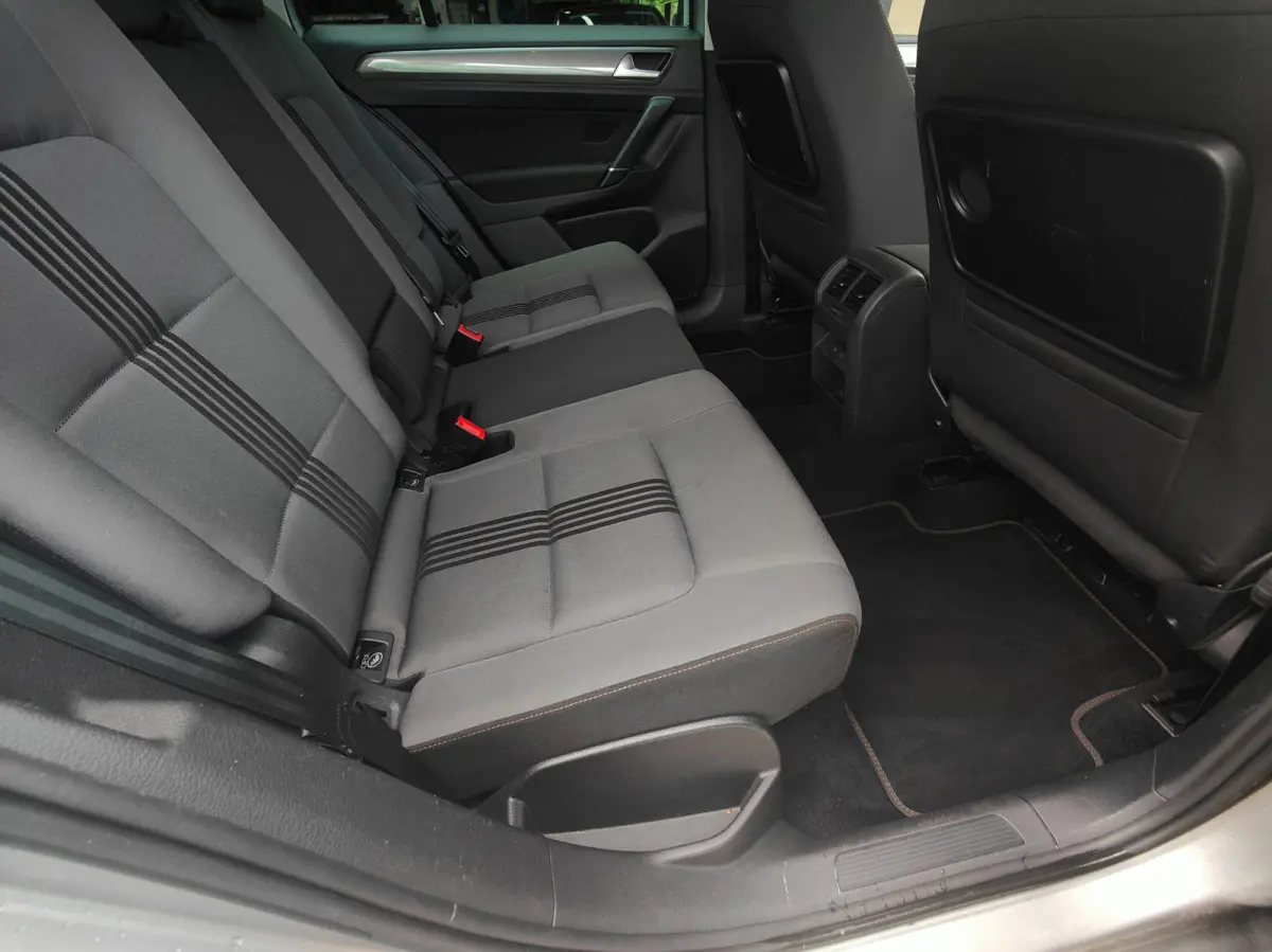 1.2 TSI Connected Series automaat allstar