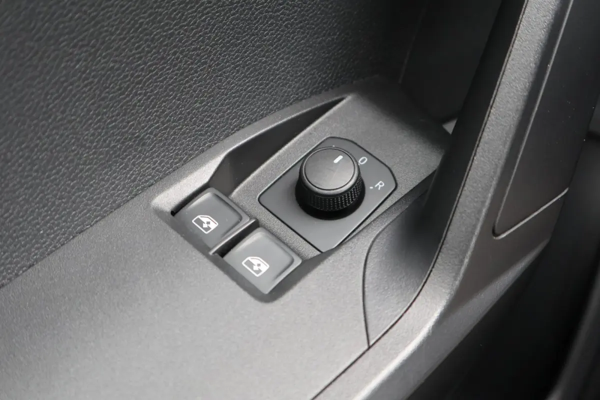 1.0 EcoTSI 95pk Style | Carplay | PDC | DAB Radio | Cruise Control