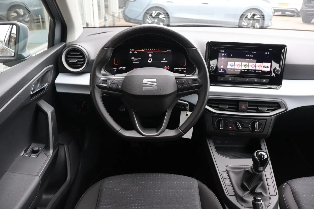 1.0 EcoTSI 95pk Style | Carplay | PDC | DAB Radio | Cruise Control
