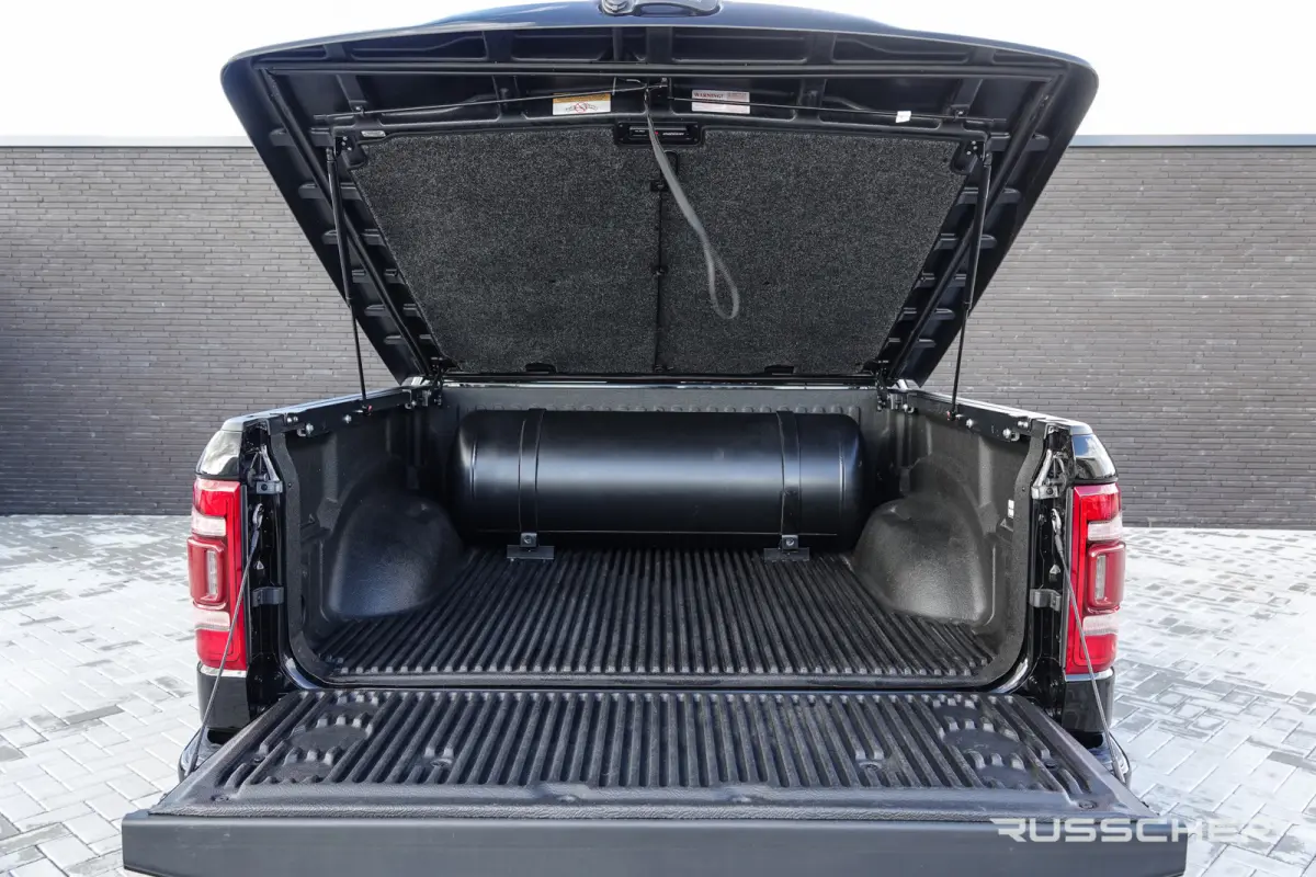 1500 5.7 V8 401Pk 4x4 | Crew Cab | Laramie | Leder | Achteruitrijcamera | Trekhaak | 20''
