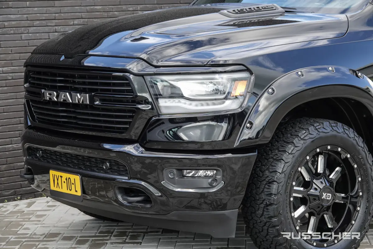 1500 5.7 V8 401Pk 4x4 | Crew Cab | Laramie | Leder | Achteruitrijcamera | Trekhaak | 20''