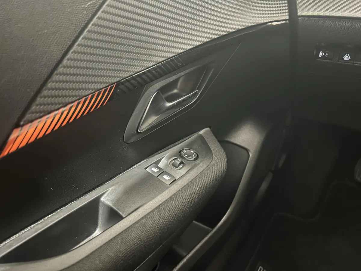 1.2 PureTech Active | Cruise Control | Apple Carplay/Android Auto | Airco