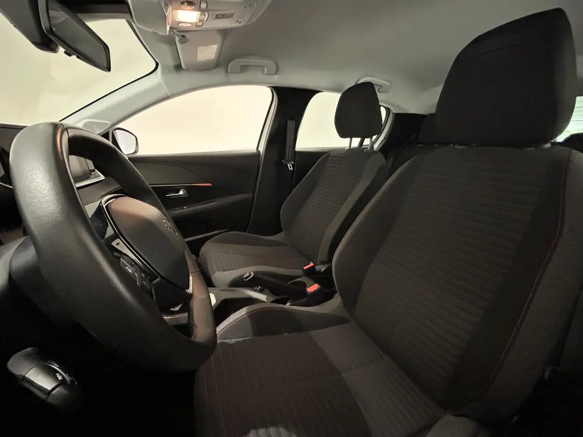 1.2 PureTech Active | Cruise Control | Apple Carplay/Android Auto | Airco